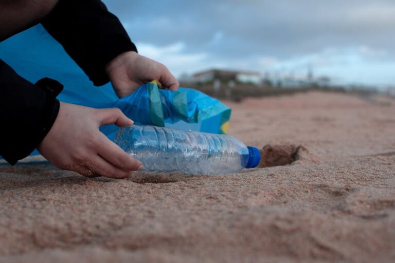 College of Science Connects: The Plastics Problem