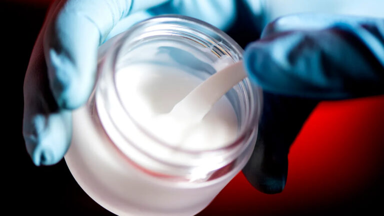 Protect your skin for only pennies a day by using these moisturizing tips
