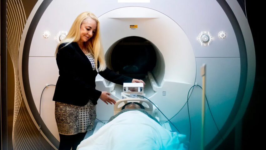 Susan Whitfield-Gabrieli conducting brain imaging scan
