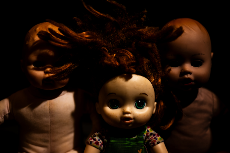 Why Annabelle, Chucky and dolls in general creep us out
