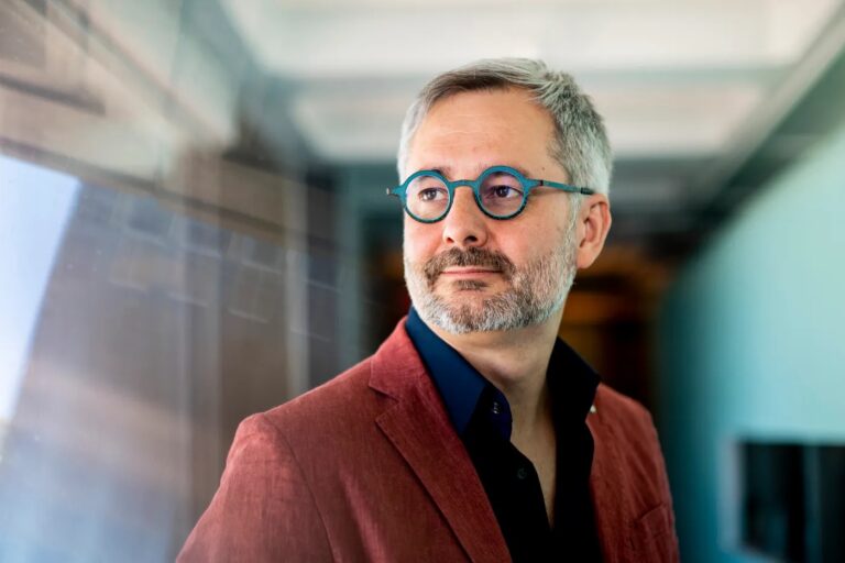 Albert-László Barabási wins award from Network Science Society